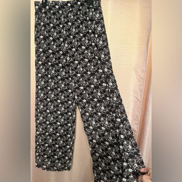 NWOT Hollister wide leg pant - Picture 3 of 4